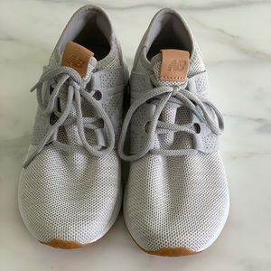 New balance tennis shoes Sz 8